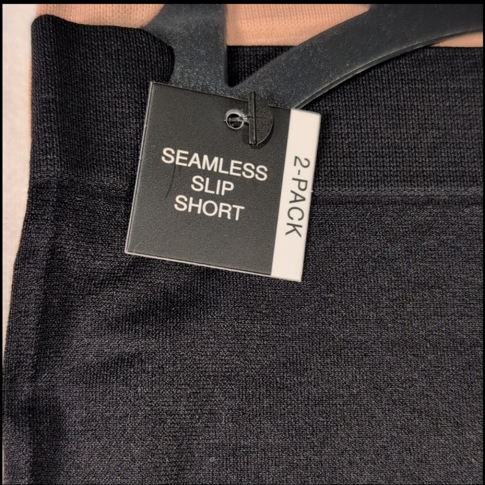 BCBGMaxAzria Ultra Comfort & Smoothing Seamless Slip Shorts 2 Pk - Picture 3 of 8